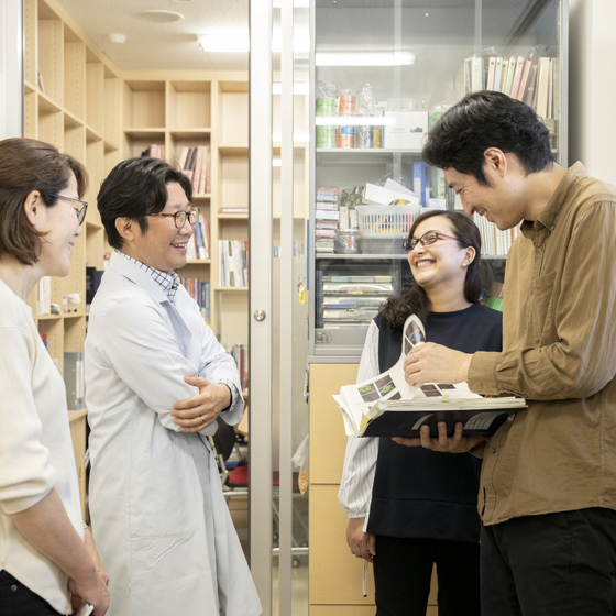 photo of lab members discussing